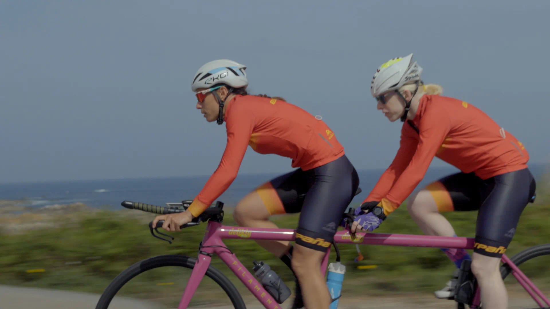 Paralimpic Gold medallist Sara Loehr and Susana Rodriguez cycling in Spain